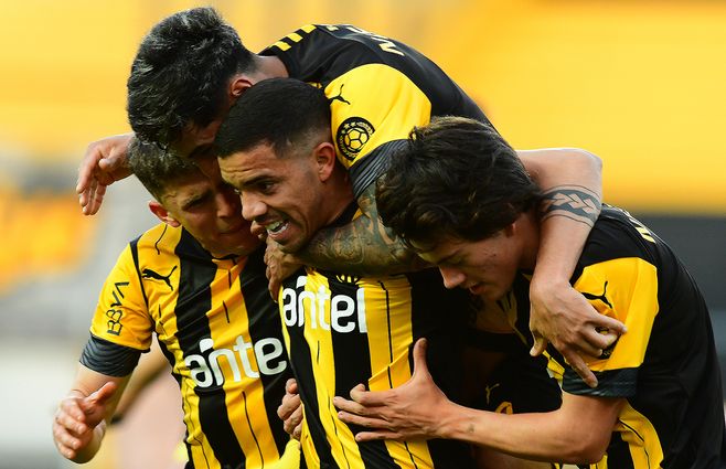 festejo-peñarol-liverpool.jpg
