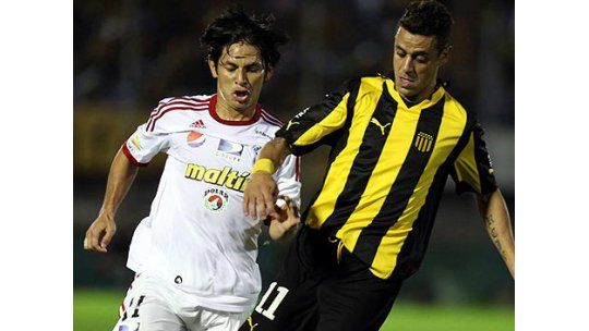 Peñarol selló el pase a la fase de grupos de Copa Libertadores