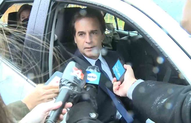 lacalle-pou-velorio-larrañaga.jpg