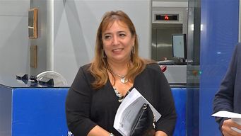 lozano presento al senado informe sobre viviendas adjudicadas en la gestion de irene moreira