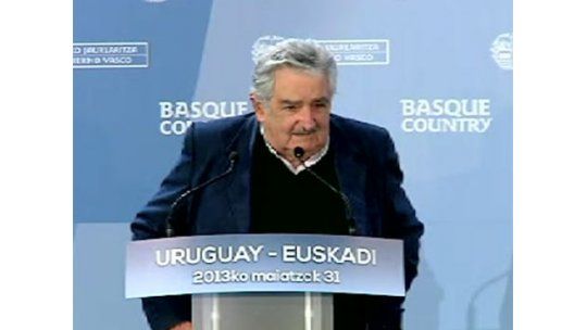 Mujica visitó el País Vasco, con nostalgia y por negocios