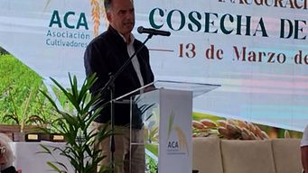 cuente con este presidente, dijo orsi al inaugurar la cosecha de arroz, y planteo crear una politica de estado en el riego