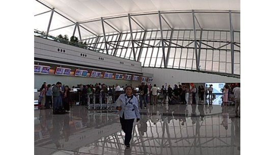 Gobierno y privados ofrecen descuentos para seducir aerolíneas