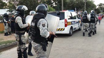 Foto: Subrayado. La Policía trabaja en la escena del homicidio este lunes en la tarde.