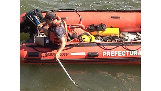 Buscan a tres jóvenes desaparecidos en un arroyo y una laguna