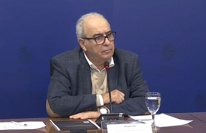 Fratti-conferencia-julio-15.jpg
