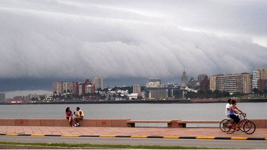 Montevideo rambla clima