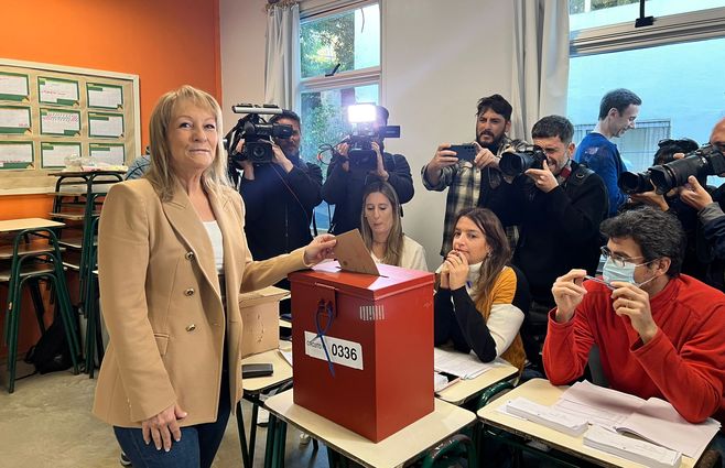 carolina-cosse-votó.jpg
