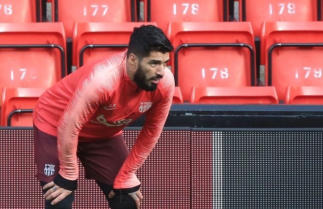 Luis Suárez juega un partido muy especial. Ya marcó en Camp Nou