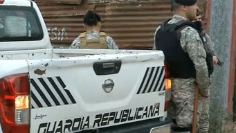 joven de 23 anos fue atacado a balazos en malvin norte: recibio 5 disparos en una pierna