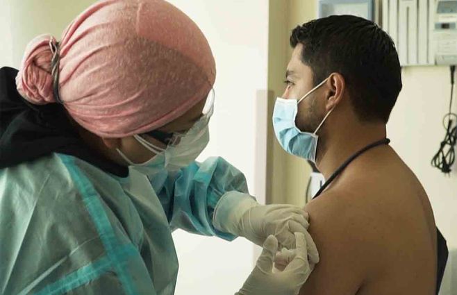 ASSE promoverá vacunación contra el Coronavirus entre el personal médico