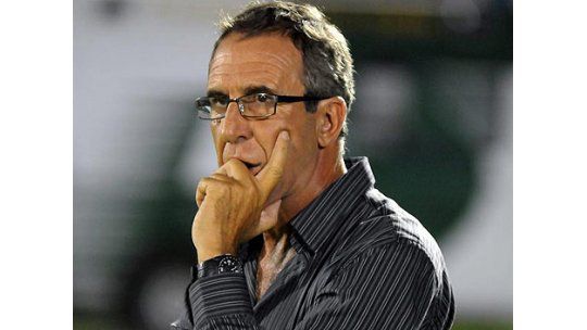 Pelusso solo piensa en ganarle a Uruguay en Montevideo