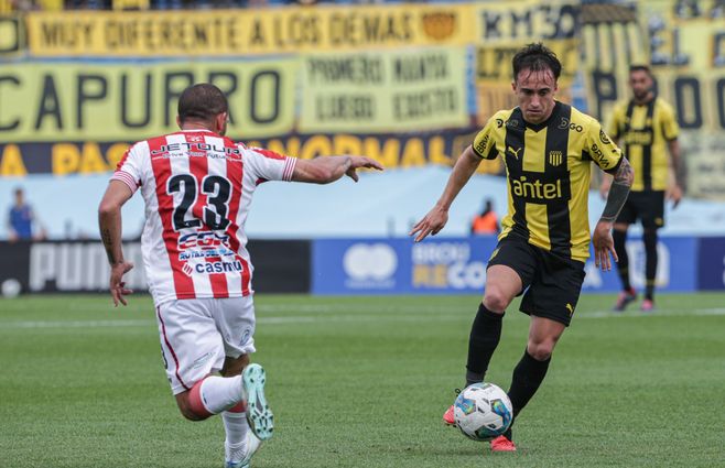 peñarol river plate foco uy clausura 2023 (11) tanda 1.jpeg