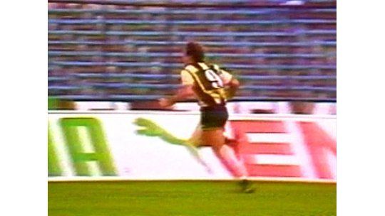 Hace 25 años Diego Aguirre hacía delirar a los aurinegros