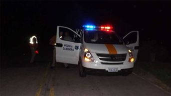 intento cruzar la ruta por atras de un omnibus y murio atropellado por una camioneta