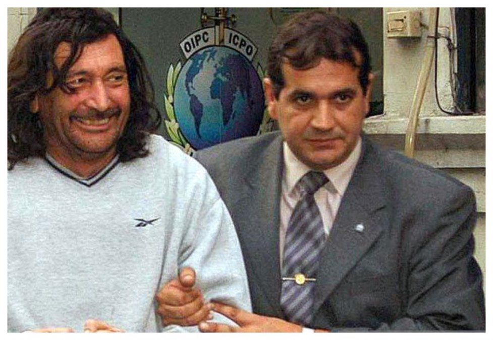Gilberto Vázquez detenido con peluca en 2006. Intentaba despistar a la Policía. 