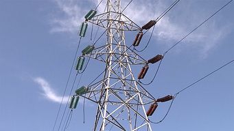 menor sufrio descarga electrica, quedo sin signos vitales y fue reanimado por policia en horas francas; investigan las causas