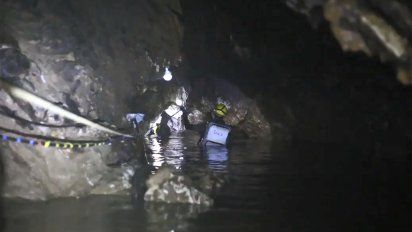 ultimo buzo en salir de la cueva de tailandia cuenta el dramatico final