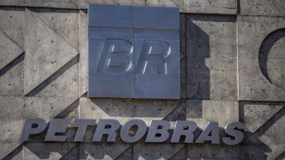 petrobras anuncio la venta de su red de estaciones de servicio en uruguay