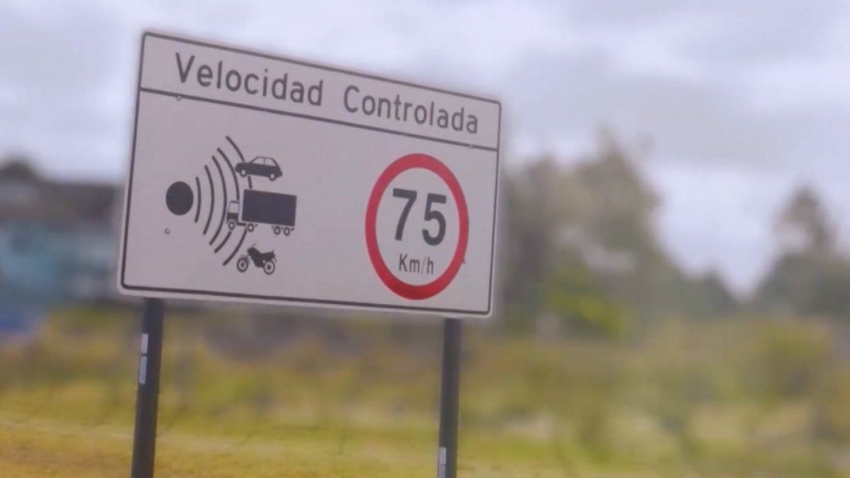 Cambian proyecto de ley para bajar el monto de las multas por exceso de velocidad en rutas