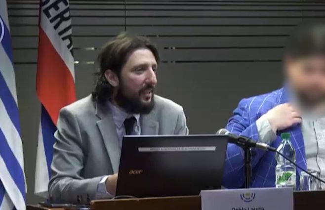 Pablo-Laurta-en-el-parlamento-uruguayo