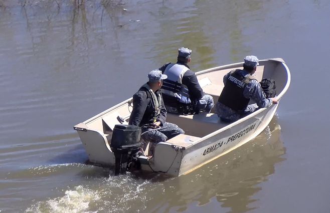 lancha-rio-arroyo-busqueda-prefectura.jpg
