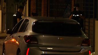 un hombre de 35 anos fue baleado en una pierna en buceo; policia investiga si fue en una rapina