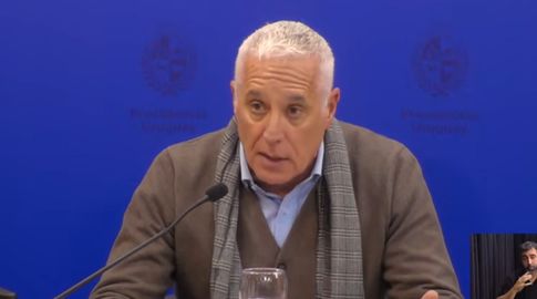 Defensa e Interior firmaron convenio para uso de vehículos militares de cinco tipos por parte de la Policía Nacional
