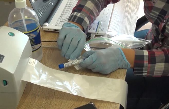 prueba-muestra-covid-19-coronavirus.jpg