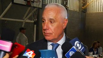 Carlos Negro, ministro del Interior.