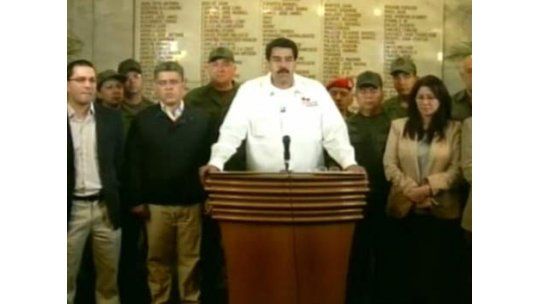Cabello deberá asumir el mando y convocar a elecciones