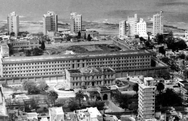 penal de punta carretas.jpg