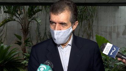 director de salud dice por que permanecen abiertos bares, comercios y shopping