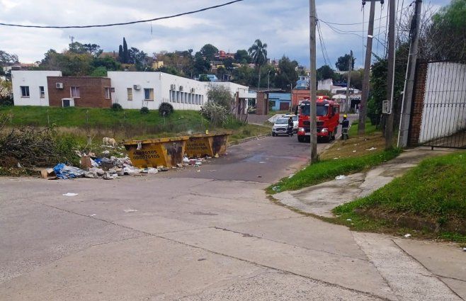 Foto cedida a Subrayado. El cuerpo fue encontrado en una volqueta en llamas.