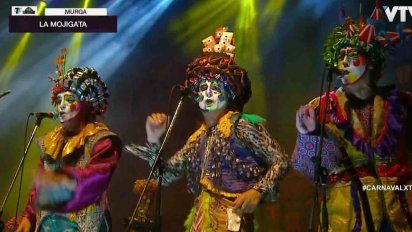 la mojigata volvio a presentar su batalla cultural en el teatro de verano