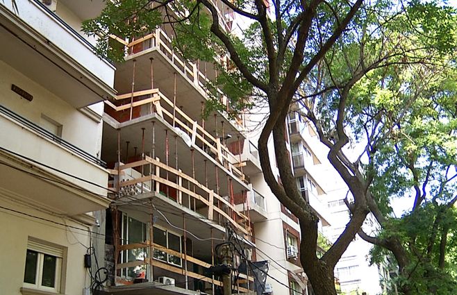 Foto: Subrayado. Edificio en construcción en Punta Carretas donde murió el trabajador.