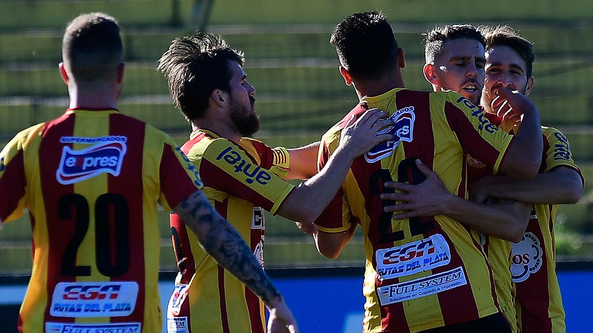 Progreso lo dio vuelta y le ganó 43 a Peñarol en el Nasazzi