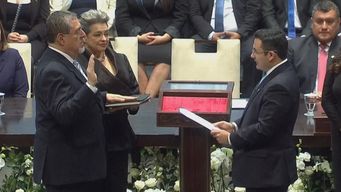 bernardo arevalo asumio la presidencia de guatemala tras siete meses de boicot judicial