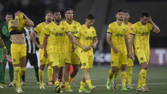 Peñarol tras la goleada 0-5. Foto: AFP