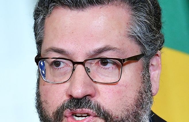 Araujo se hizo notar en la cumbre ironizando sobre la activista Greta Thunberg