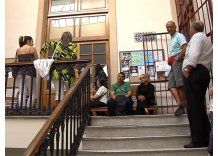 Unos 300.000 estudiantes inician las clases este lunes