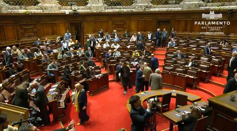 Asamblea General rinde homenaje a Zelmar Michelini y Héctor Gutiérrez Ruiz a 50 años de sus asesinatos