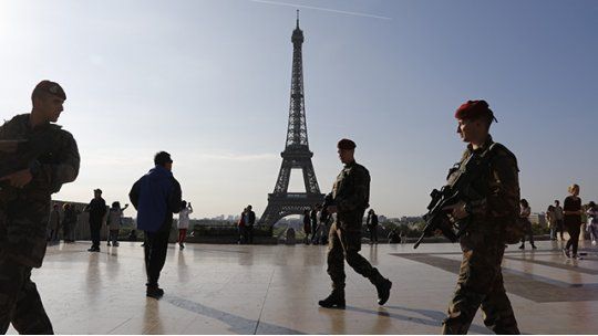 militares paris