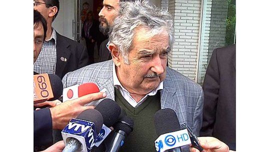 Mujica arremetió contra la oposición por no votar con el gobierno