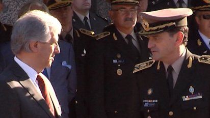 FOTO: Presidente Vázquez y el General Manini Ríos durante un acto militar.