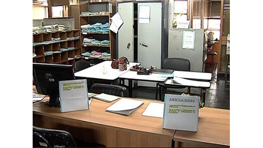 MEC pidió mediación de Trabajo en el conflicto de los registrales