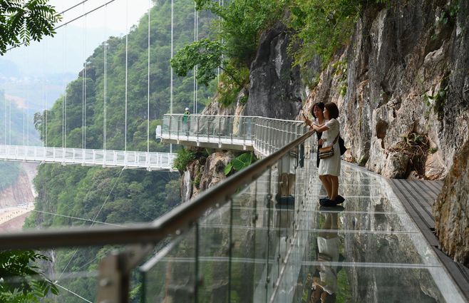 puente transparente vietnam (2) AFP.jpg
