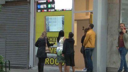 encuesta entre expertos espera deficit de 3.3% e inflacion de 7.8%