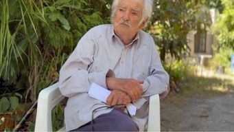 mujica agradecio el apoyo que recibe y recito a yupanqui: yo tengo tantos hermanos, que no los puedo contar