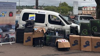 incautan en salto contrabando de cigarrillos, cremas y desodorantes